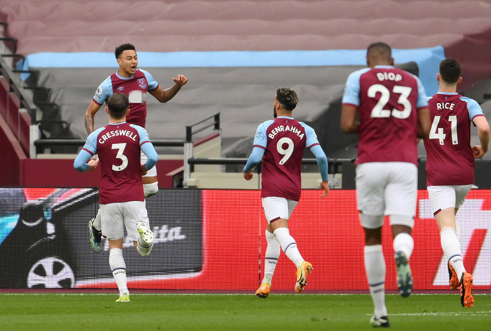 但赛场上或 但赛场上或